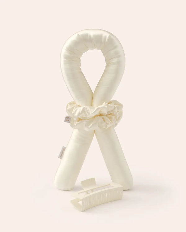 Heatless Curls in Mulberry Silk