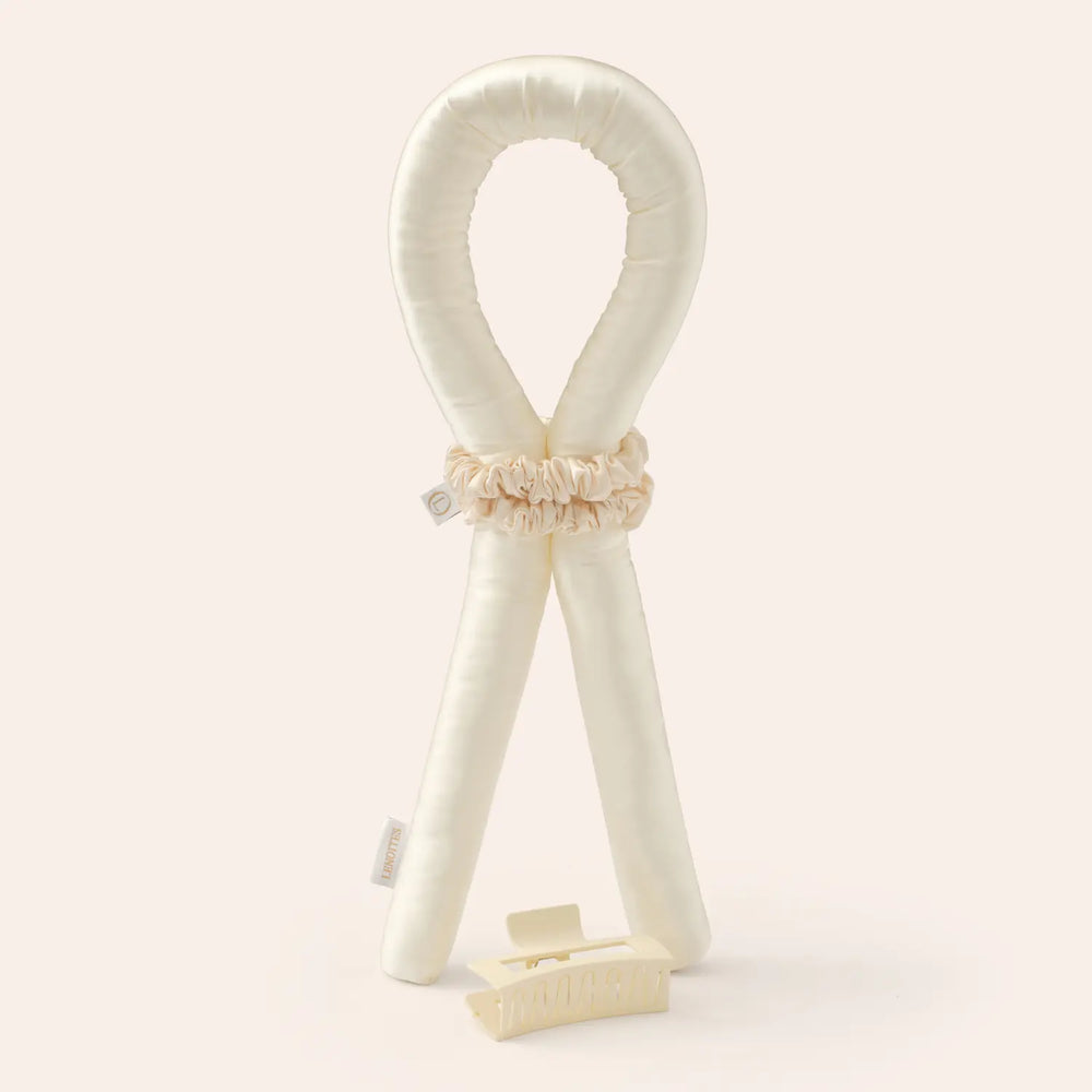 Heatless Curls in Mulberry Silk