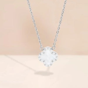 Four-Leaf Clover Necklace Mini