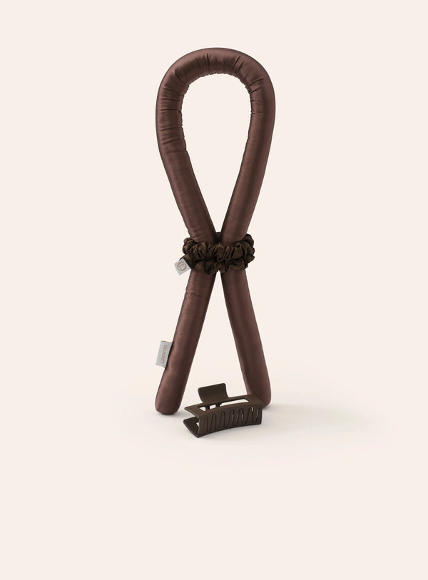 Heatless Curls in Mulberry Silk