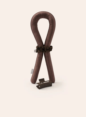 Heatless Curls in Mulberry Silk