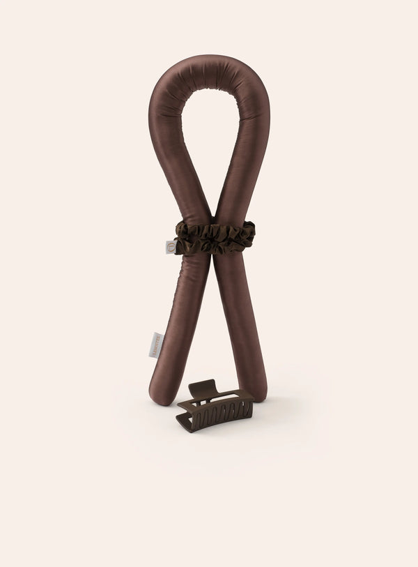 Heatless Curls in Mulberry Silk