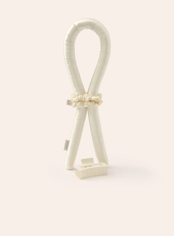 Heatless Curls in Mulberry Silk