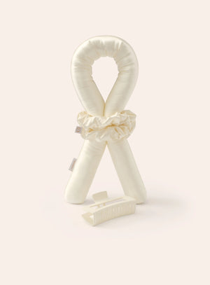 Heatless Curls in Mulberry Silk