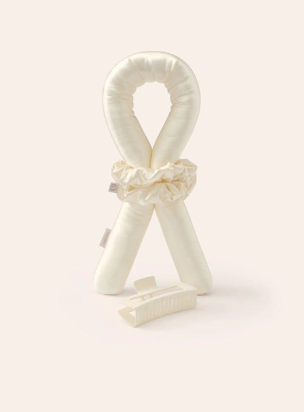 Heatless Curls in Mulberry Silk